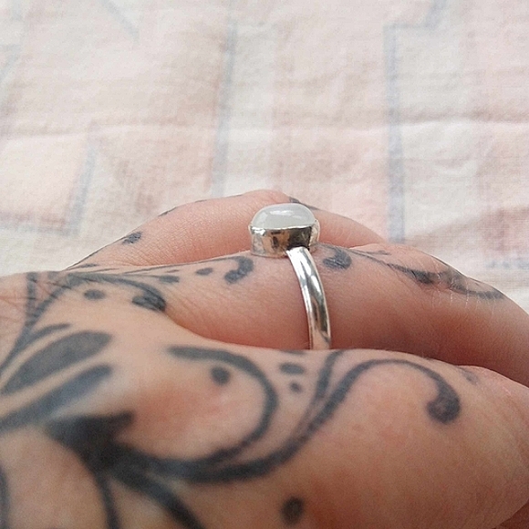 ❤ Artisan Moonstone Sterling Silver Ring size 8.5 *for Light Hope New Beginnings - Picture 3 of 5